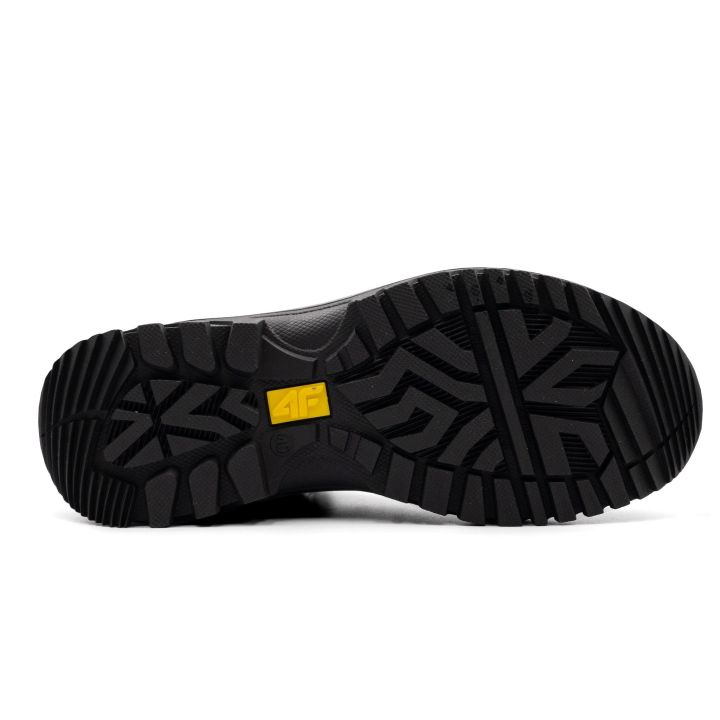 MEN'S WINTER SHOES 4F 4F - 5 buty zapaśnicze ubrania kostiumy