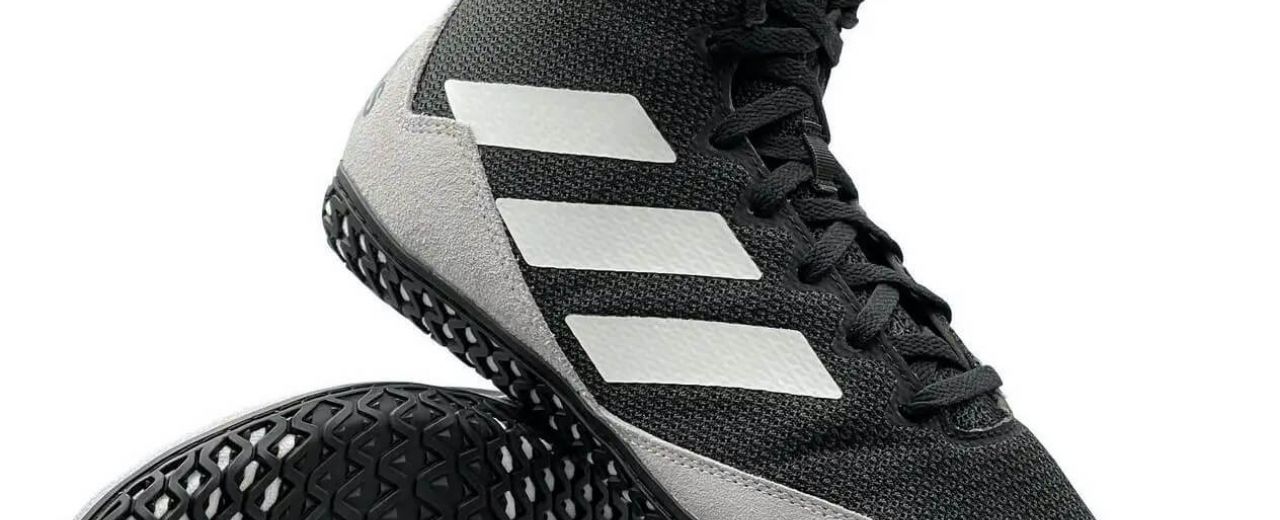 Popularne modele butów zapaśniczych. Jakie buty do zapasów kupują zapaśnicy?